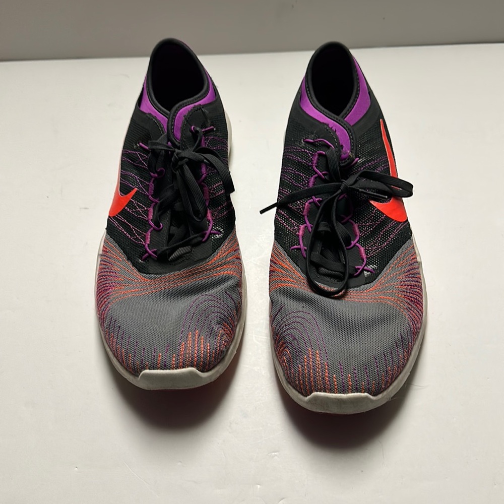 Women’s NIKE training Flex Adapt size 11 tennis shoes